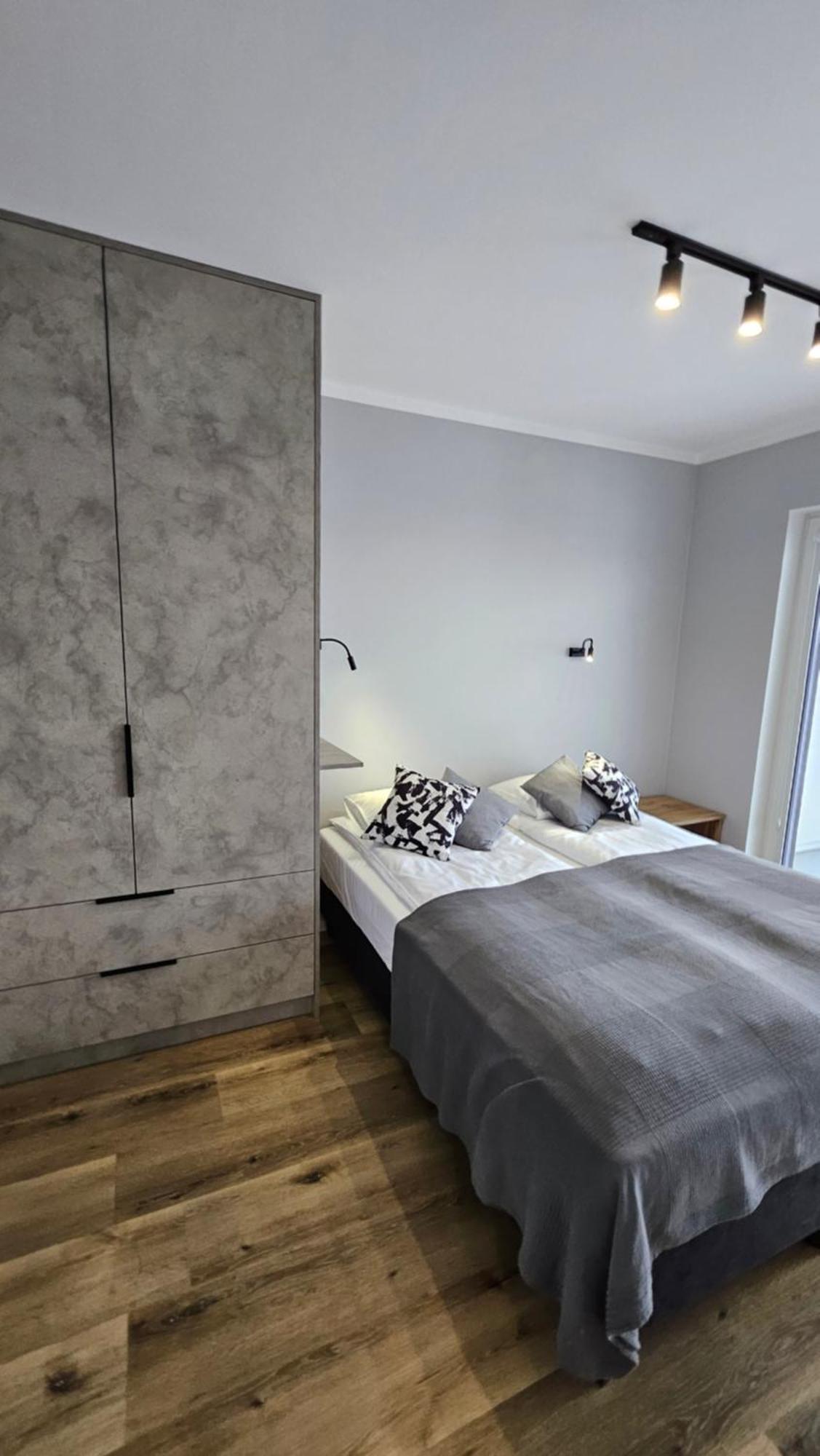 Apartament Bulgarska 59 - Sypialnia I Salon - 40M2 - Self Check In 24H พอซนาน ภายนอก รูปภาพ
